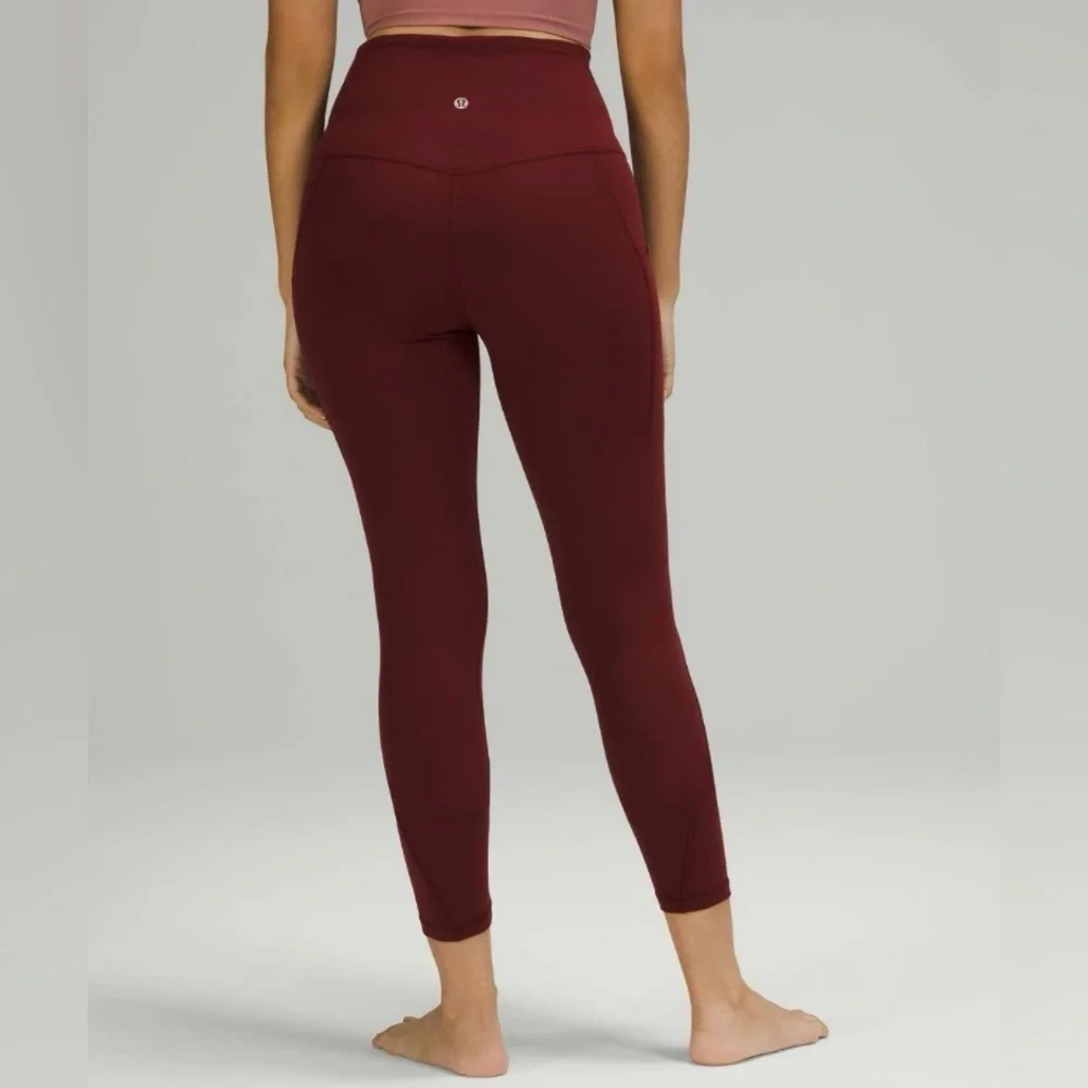 Lululemon sz 4 Align High Rise Pant with Pockets 25
